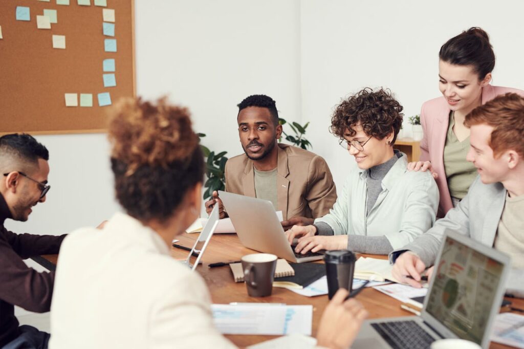 Team Arbeit Büro Probleme beim Praktikum Alles zu Arbeitszeit, Fehlern und Co.